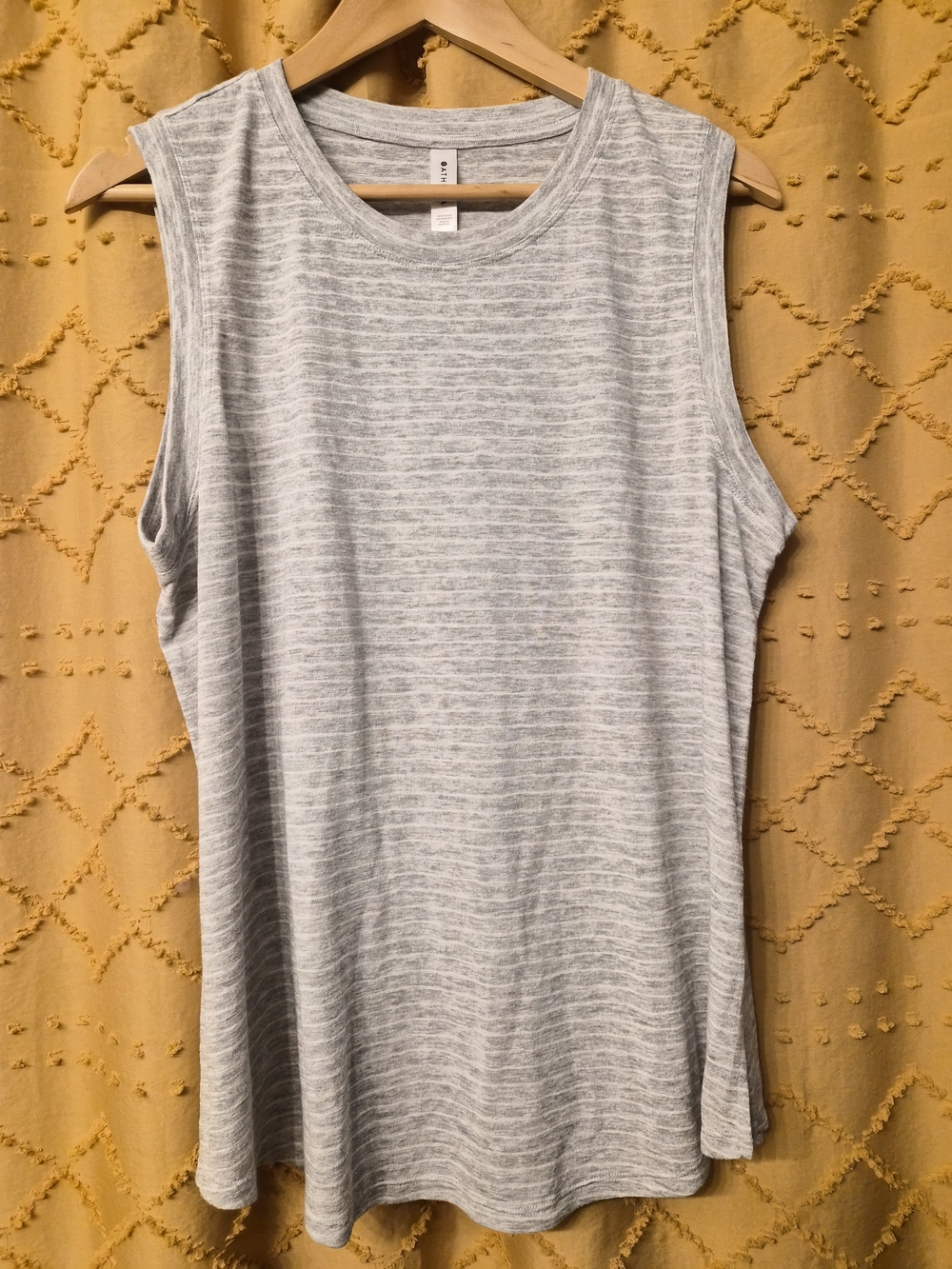 Athleta Light Gray Heathered Sleeveless Tank